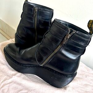 Doc Marten’s Caitlyn boots. Black. Size 39.